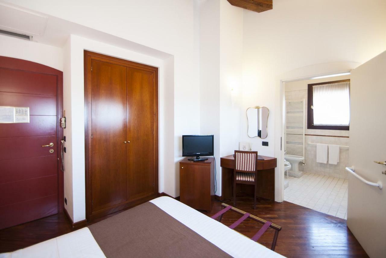 Alla Rocca Hotel Conference & Restaurant Bazzano Εξωτερικό φωτογραφία