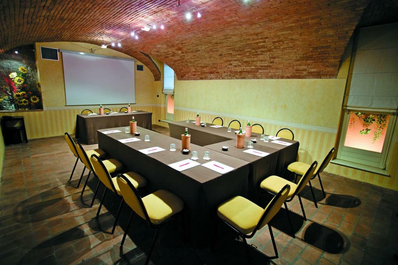 Alla Rocca Hotel Conference & Restaurant Bazzano Εξωτερικό φωτογραφία
